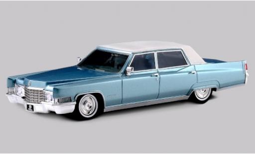 Modellautos Cadillac Fleetwood 1/43 Stamp Models 60 Special Brougham mettalic blau/matt-weiss 1969 Cadillac Fleetwood 1/43 Stamp Models 60 Special Brougham mettalic blau/matt-weiss 1969 modellautos