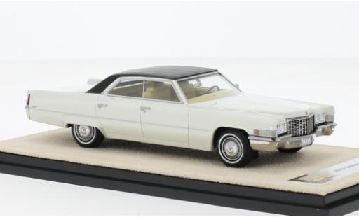 Modellautos Cadillac Sedan 1/43 Stamp Models DeVille blanche/noire 1970 Cadillac Sedan 1/43 Stamp Models DeVille blanche/noire 1970 modellautos