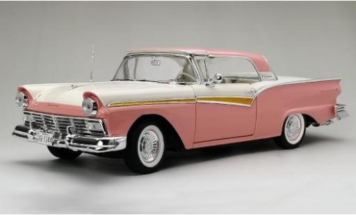 Modellautos Ford Fairlane 1/18 Sun Star 500 Skyliner rosa/weiss 1957 Ford Fairlane 1/18 Sun Star 500 Skyliner rosa/weiss 1957 modellautos