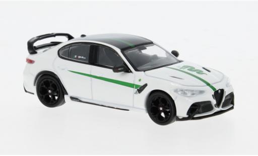 Modellautos Alfa Romeo Giulia 1/64 Tarmac Works GTAM weiss/grün 1:64 Alfa Romeo Giulia 1/64 Tarmac Works GTAM weiss/grün 1:64 modellautos