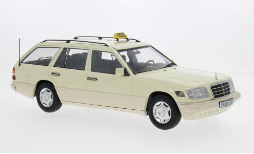 Mercedes Classe E 1/18 Triple 9 Collection T-Modell (S124) 1995 Taxi (D) 1:18 modellautos