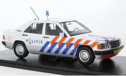 Mercedes 190 1/18 Triple 9 Collection E (W201) Politie (NL) 1993 modellautos