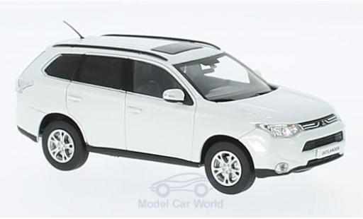 Modellautos Mitsubishi Outlander 1/43 Vitesse mettalic weiss Mitsubishi Outlander 1/43 Vitesse mettalic weiss modellautos