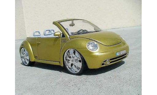 Volkswagen New Beetle Cabriolet 1/18 Burago west coast modellautos