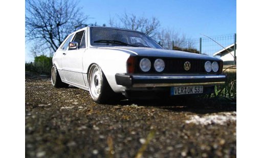 Volkswagen Scirocco GTI 1/18 Revell jantes bords larges a deport modellautos