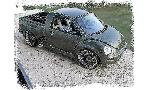 Volkswagen New Beetle Base 1/18 Burago pick-up modellautos