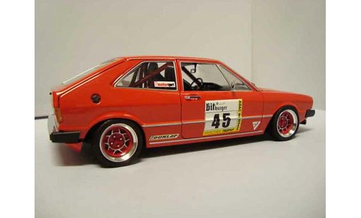 Volkswagen Scirocco GTI 1/18 Revell preparation racing modellautos