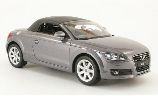 Modellautos Audi TT 1/18 Welly Roadster met.-grau geschlossen 1:18 Audi TT 1/18 Welly Roadster met.-grau geschlossen 1:18 modellautos