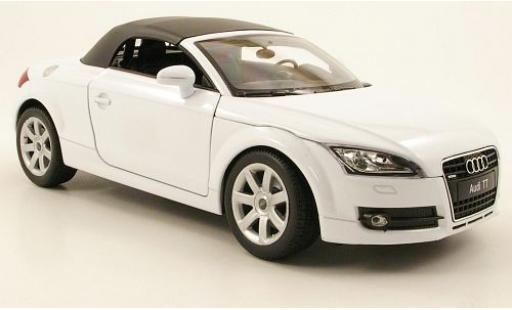 Modellautos Audi TT 1/18 Welly Roadster weiss geschlossen 1:18 Audi TT 1/18 Welly Roadster weiss geschlossen 1:18 modellautos