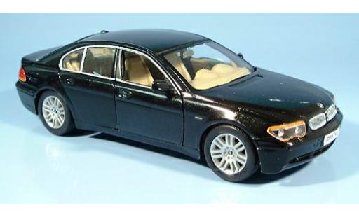 Modellautos Bmw 745 1/24 Welly i schwarz 2002 1:24 Bmw 745 1/24 Welly i schwarz 2002 1:24 modellautos