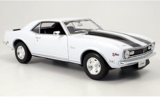 Chevrolet Camaro 1/18 Welly Z28 Coupe weiss mit schwarzen Streifen 1968 1:18 modellautos