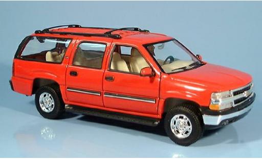 Modellautos Chevrolet Suburban 1/24 Welly rot 2001 1:24 Chevrolet Suburban 1/24 Welly rot 2001 1:24 modellautos