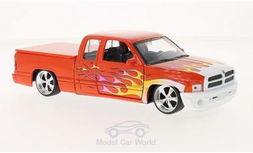 Modellautos Dodge RAM 1/24 Welly Ram Quad Cab 1500 Sport orange/Dekor Dodge RAM 1/24 Welly Ram Quad Cab 1500 Sport orange/Dekor modellautos