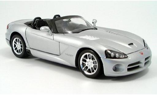 Modellautos Dodge Viper 1/18 Welly SRT 10 silber 1:18 Dodge Viper 1/18 Welly SRT 10 silber 1:18 modellautos