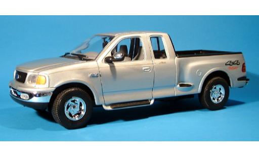 Modellautos Ford F-1 1/18 Welly 50 Flareside Supercab Pick Up silber 1999 1:18 Ford F-1 1/18 Welly 50 Flareside Supercab Pick Up silber 1999 1:18 modellautos