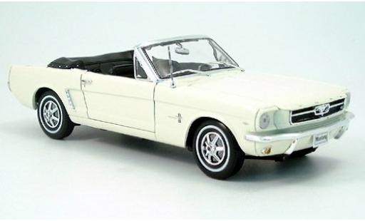 Modellautos Ford Mustang 1/18 Welly Cabriolet creme 1964 1:18 Ford Mustang 1/18 Welly Cabriolet creme 1964 1:18 modellautos