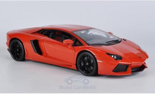Modellautos Lamborghini Aventador 1/18 Welly LP 700-4 orange ohne Vitrine Lamborghini Aventador 1/18 Welly LP 700-4 orange ohne Vitrine modellautos