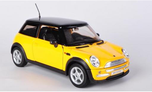 Modellautos Mini Cooper 1/24 Welly gelb sans Vitrine Mini Cooper 1/24 Welly gelb sans Vitrine modellautos