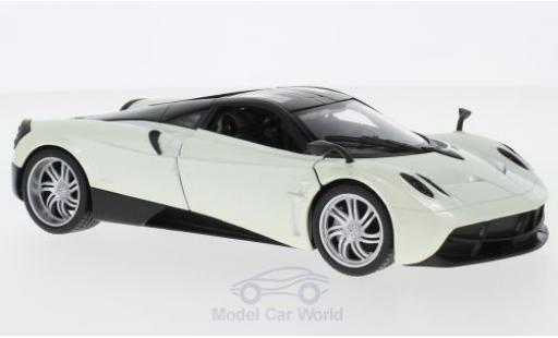 Modellautos Pagani Huayra 1/43 Welly mettalic weiss Pagani Huayra 1/43 Welly mettalic weiss modellautos