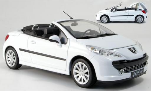 Modellautos Peugeot 207 1/18 Welly CC weiss 1:18 Peugeot 207 1/18 Welly CC weiss 1:18 modellautos