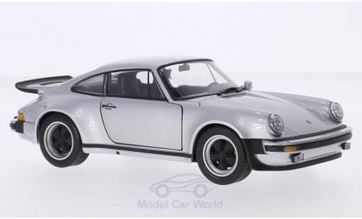 Modellautos Porsche 930 Turbo 1/24 Welly 911 Turbo 3.0 silber 1974 Porsche 930 Turbo 1/24 Welly 911 Turbo 3.0 silber 1974 modellautos
