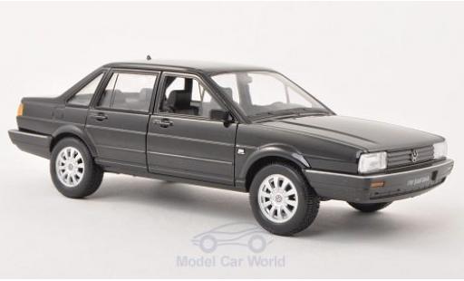 Volkswagen Santana 1/24 Welly schwarz modellautos