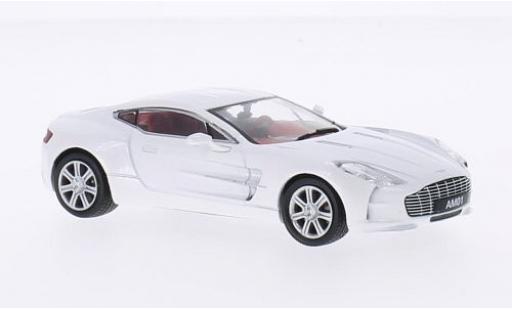 Modellautos Aston Martin One-77 1/43 WhiteBox mettalic weiss 2010 Aston Martin One-77 1/43 WhiteBox mettalic weiss 2010 modellautos