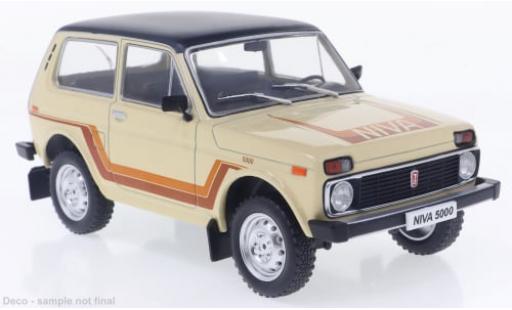 Modellautos Lada Niva 1/24 WhiteBox 5000 beige/Dekor 1980 1:24 Lada Niva 1/24 WhiteBox 5000 beige/Dekor 1980 1:24 modellautos