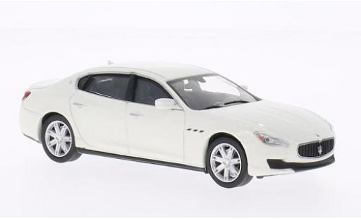 Modellautos Maserati Quattroporte 1/43 WhiteBox GTS weiss 2013 Maserati Quattroporte 1/43 WhiteBox GTS weiss 2013 modellautos